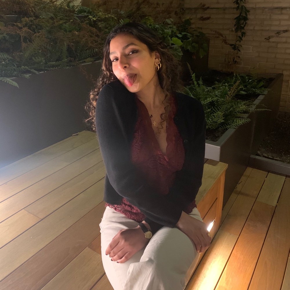 Meet your Posher, Anjali